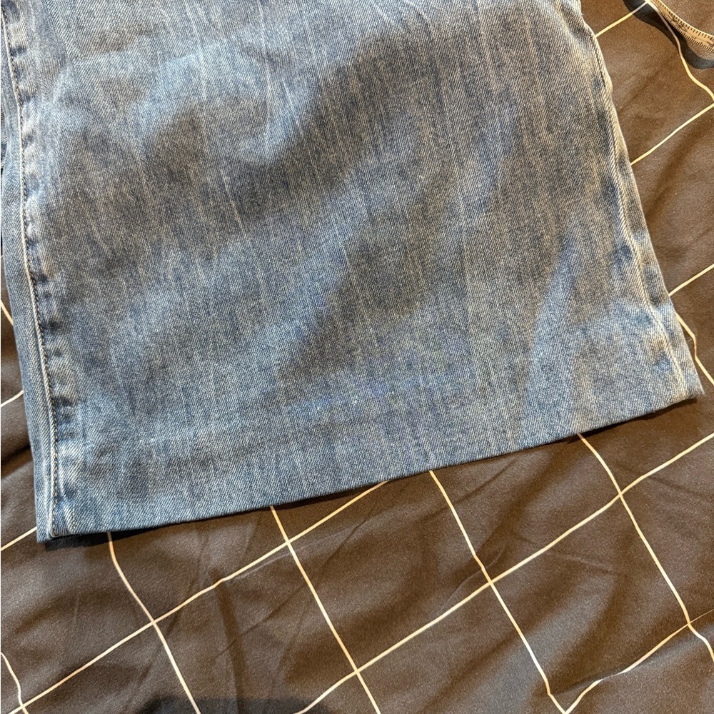 Alice + Olivia Wide-Leg Blue Jeans - Picture 11 of 12
